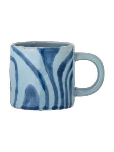 Tasse en céramique bleu ciel marbrée d'indigo, faite main à Tourcoing